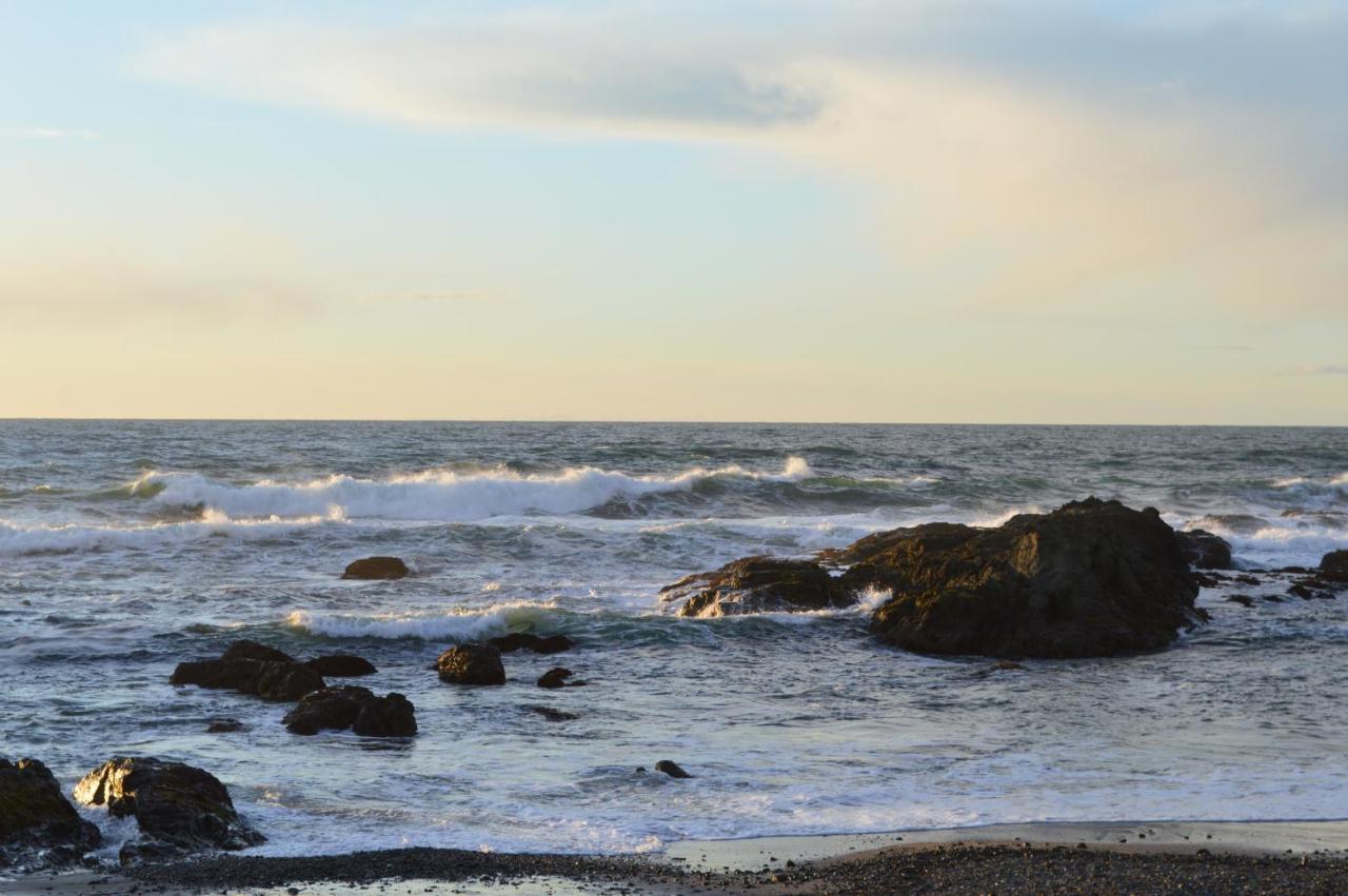 Motel Studio 9 Glass Beach Fort Bragg Exterior foto