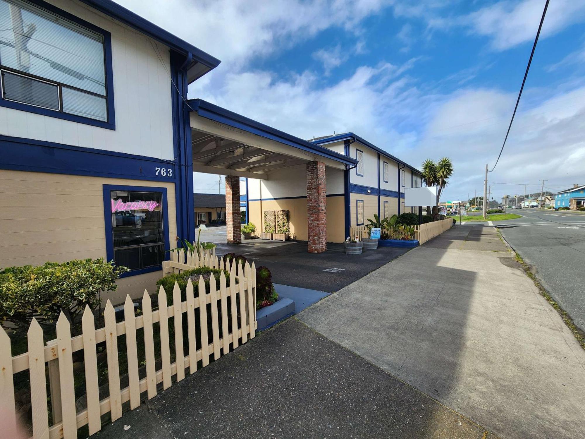 Motel Studio 9 Glass Beach Fort Bragg Exterior foto